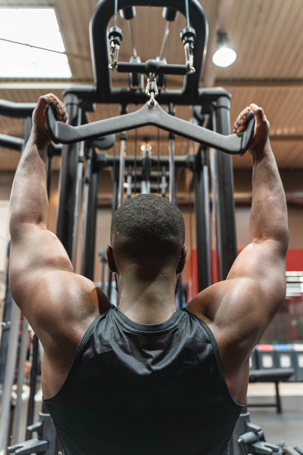 Optimisez vos exercices de dos à la poulie : 9 astuces essentielles